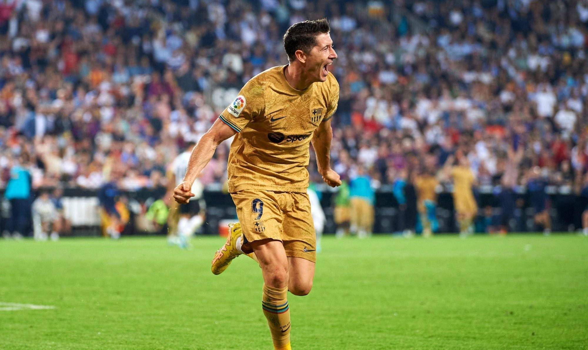 莱万多夫斯基辱华 莱万多夫斯基辱华