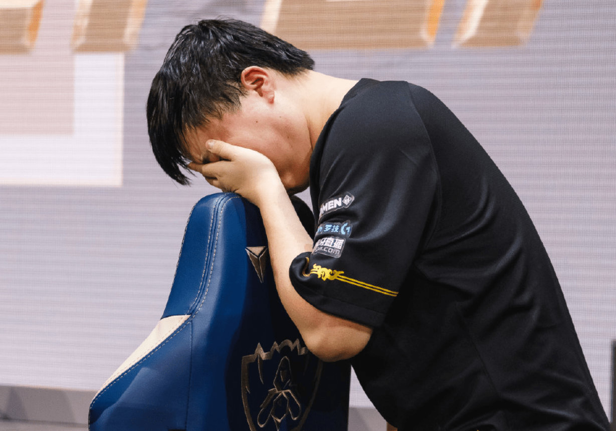 问鼎娱乐-关于Uzi在利物浦比赛中赛况扑朔迷离，逆转引发热议！的信息